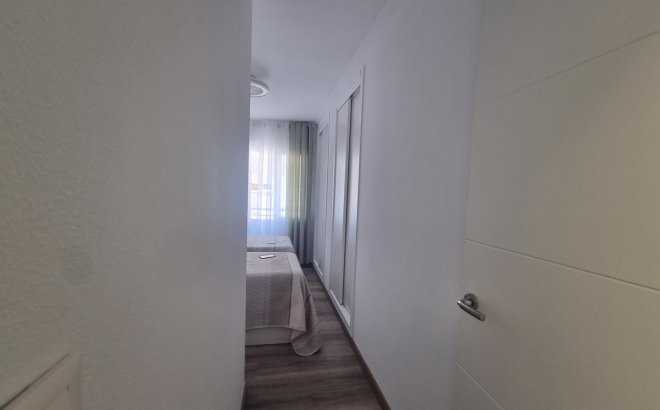 Resale - Apartment -
Torrevieja - Estacion De Autobuses