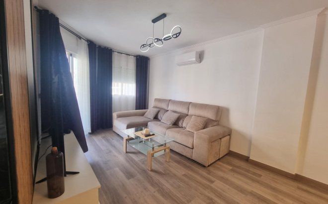 Resale - Apartment -
Torrevieja - Estacion De Autobuses