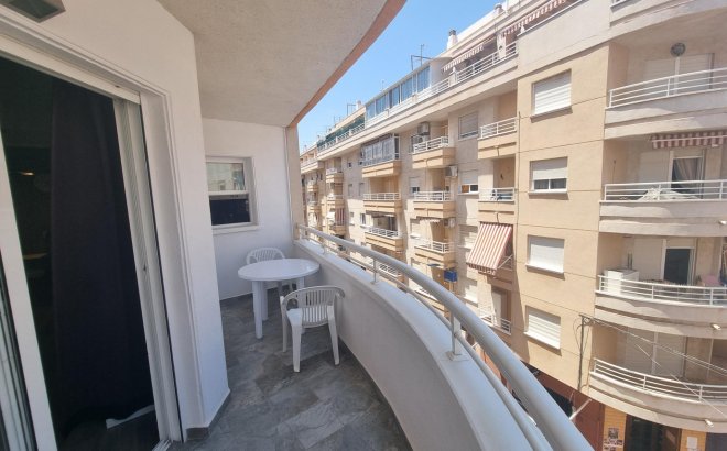 Resale - Apartment -
Torrevieja - Estacion De Autobuses