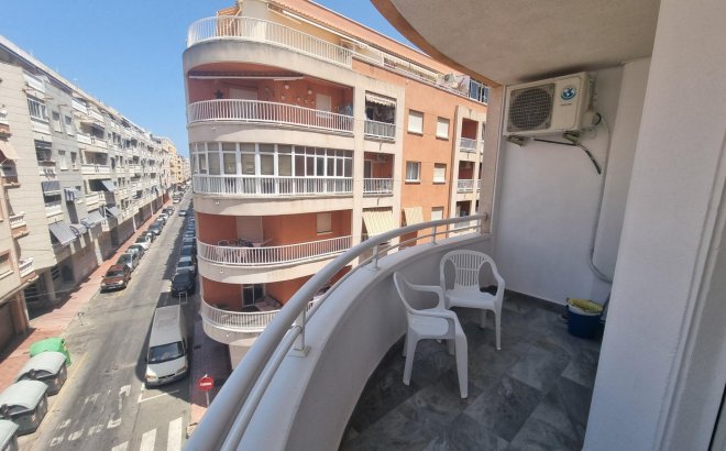 Resale - Apartment -
Torrevieja - Estacion De Autobuses