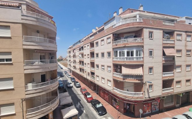 Resale - Apartment -
Torrevieja - Estacion De Autobuses