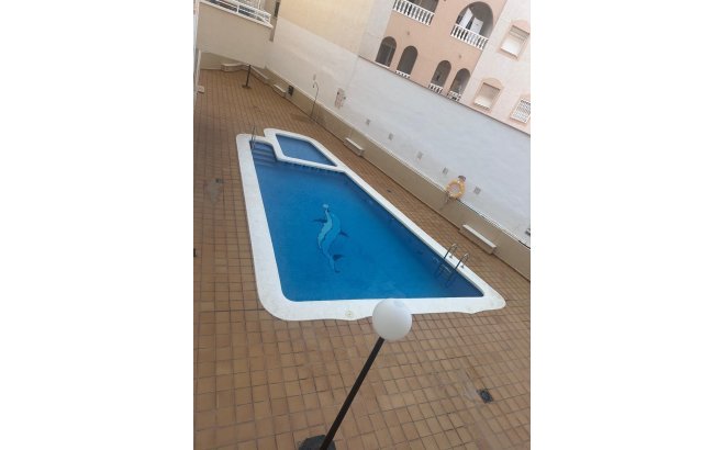Resale - Apartment -
Torrevieja - Estacion De Autobuses