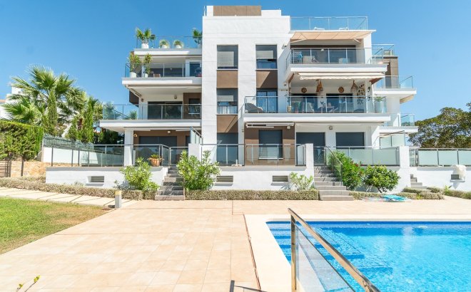 Resale - Penthouse -
Villamartin - Costa Blanca