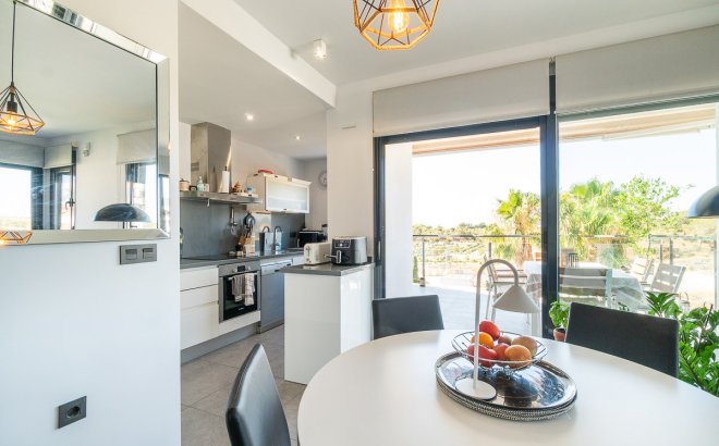 Resale - Penthouse -
Villamartin - Costa Blanca