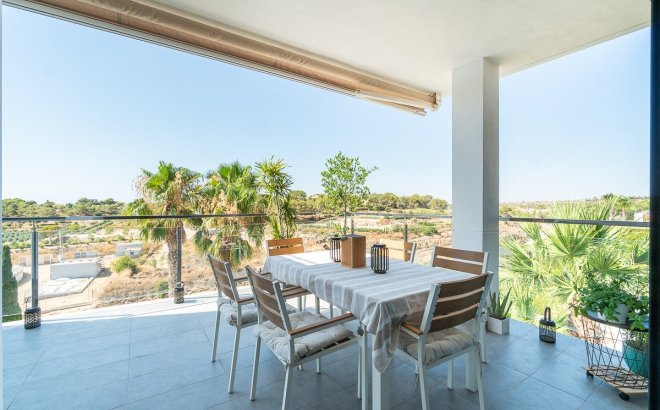 Resale - Penthouse -
Villamartin - Costa Blanca