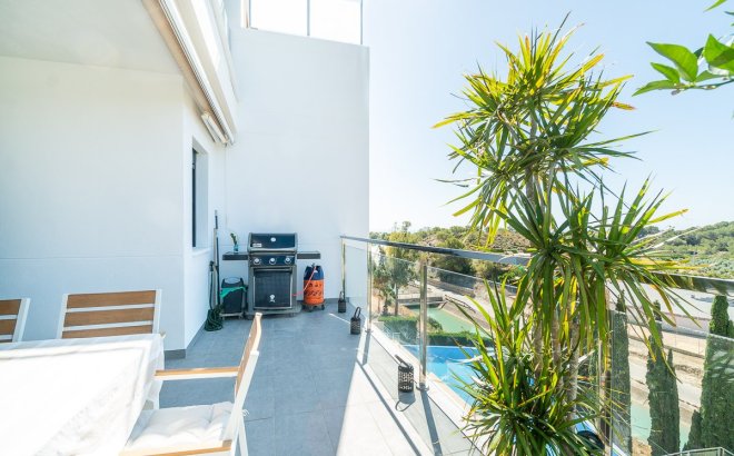 Resale - Penthouse -
Villamartin - Costa Blanca