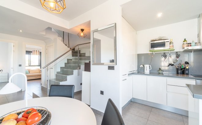Resale - Penthouse -
Villamartin - Costa Blanca