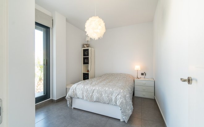 Resale - Penthouse -
Villamartin - Costa Blanca