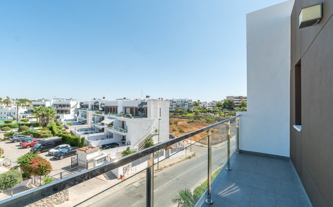 Resale - Penthouse -
Villamartin - Costa Blanca