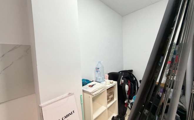 Resale - Commercial -
Torrevieja - Playa de los Locos
