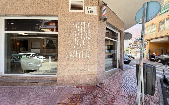 Resale - Commercial -
Torrevieja - Playa de los Locos