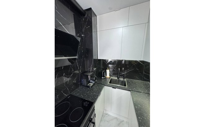 Resale - Dúplex -
Torrevieja - Carrefour