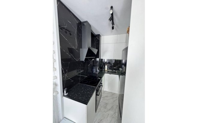Resale - Dúplex -
Torrevieja - Carrefour