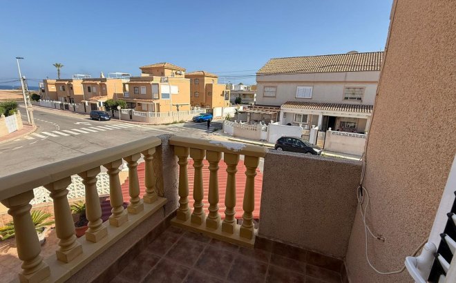Resale - Dúplex -
Torrevieja - Los Frutales