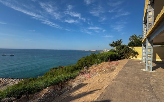 Resale - Villa -
Cabo Roig - Costa Blanca