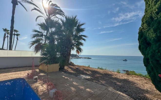 Resale - Villa -
Cabo Roig - Costa Blanca