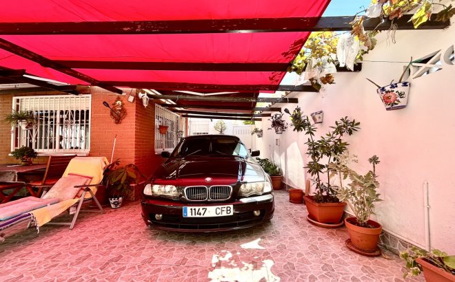 Resale - Town House -
Los Altos - Costa Blanca