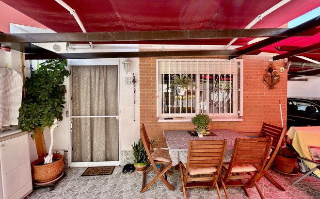 Resale - Town House -
Los Altos - Costa Blanca