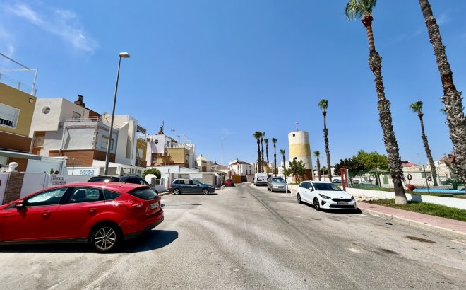 Resale - Town House -
Los Altos - Costa Blanca