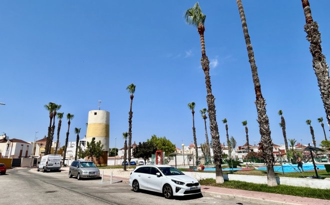 Resale - Town House -
Los Altos - Costa Blanca