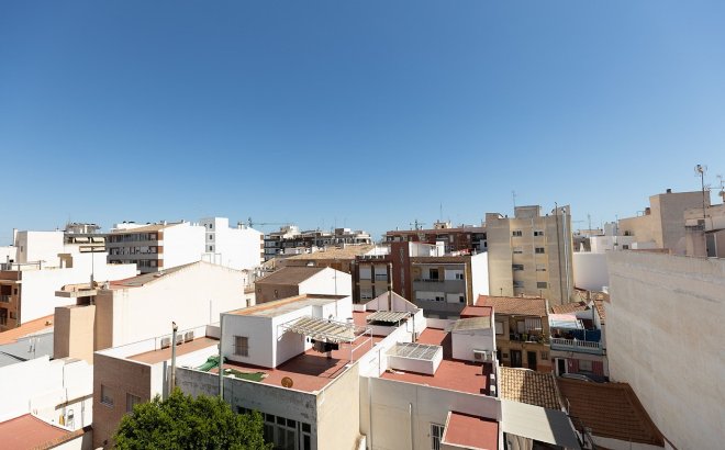 Resale - Dúplex -
Torrevieja - Costa Blanca