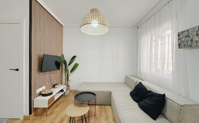 Resale - Semi Detached -
Orihuela Costa - La Zenia