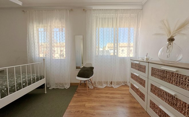 Resale - Semi Detached -
Orihuela Costa - La Zenia