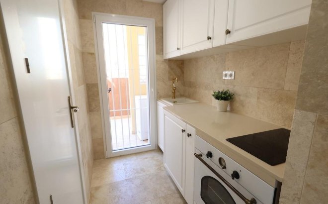 Resale - Villa -
Orihuela Costa - Costa Blanca