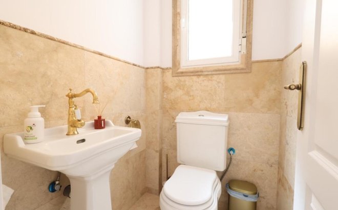 Resale - Villa -
Orihuela Costa - Costa Blanca