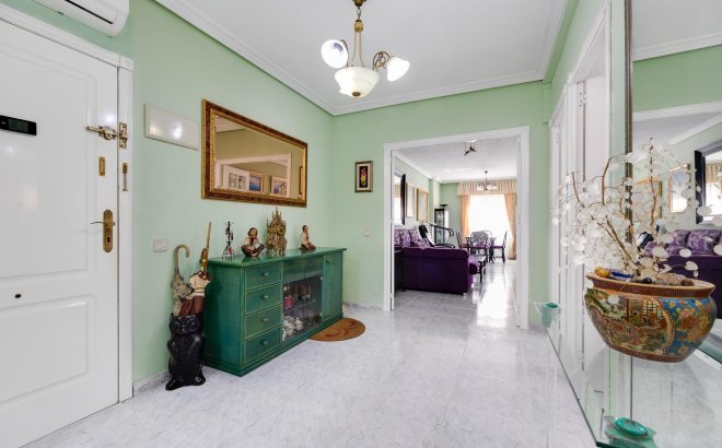 Resale - Apartment -
Torrevieja - Antonio Machado
