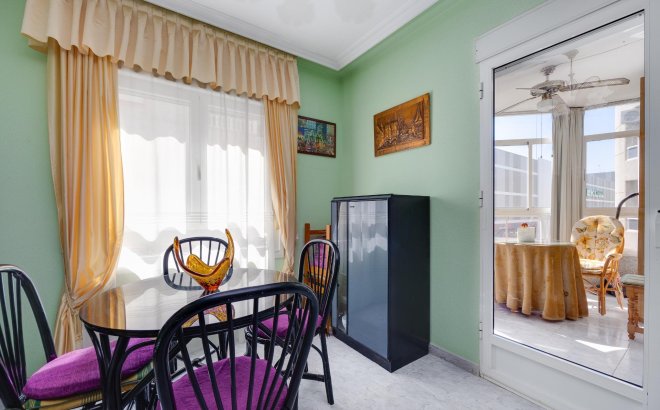 Resale - Apartment -
Torrevieja - Antonio Machado