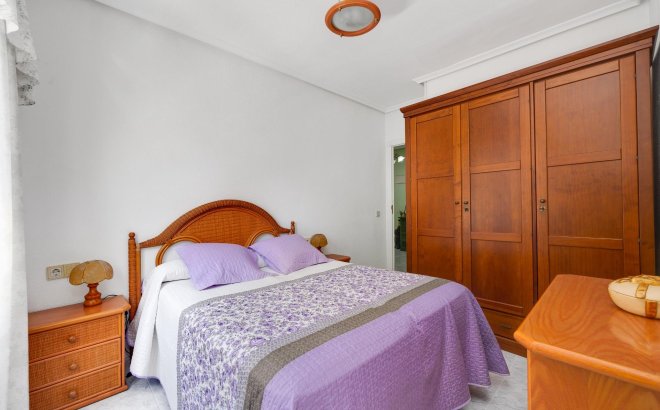 Resale - Apartment -
Torrevieja - Antonio Machado