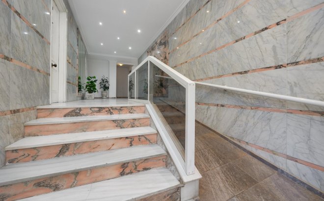 Resale - Apartment -
Torrevieja - Antonio Machado