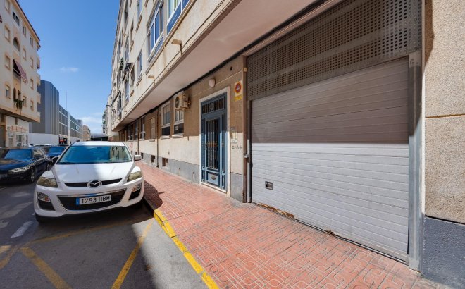 Resale - Apartment -
Torrevieja - Antonio Machado