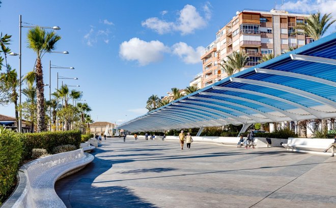 Resale - Apartment -
Torrevieja - Antonio Machado