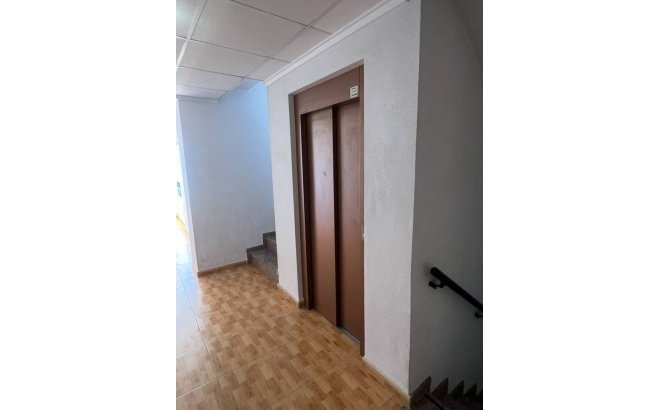Resale - Apartment -
San Miguel de Salinas - Inland