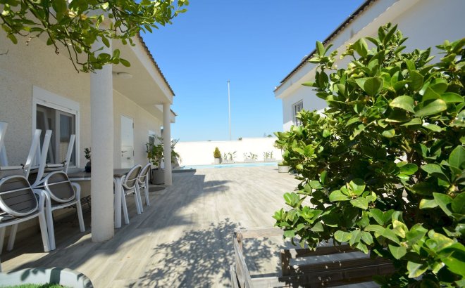 Resale - Villa -
Ciudad Quesada - Costa Blanca