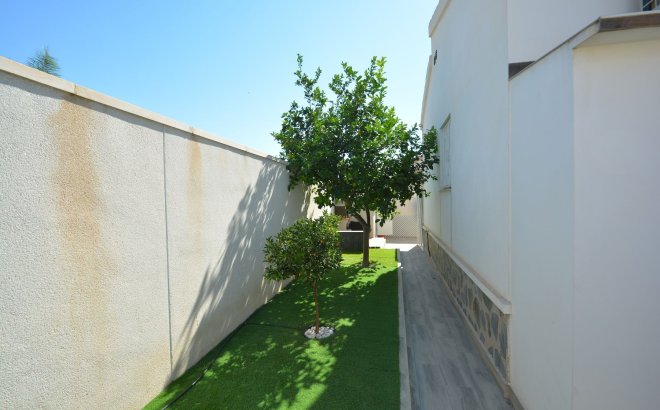 Resale - Villa -
Ciudad Quesada - Costa Blanca