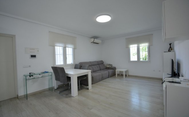 Resale - Villa -
Ciudad Quesada - Costa Blanca