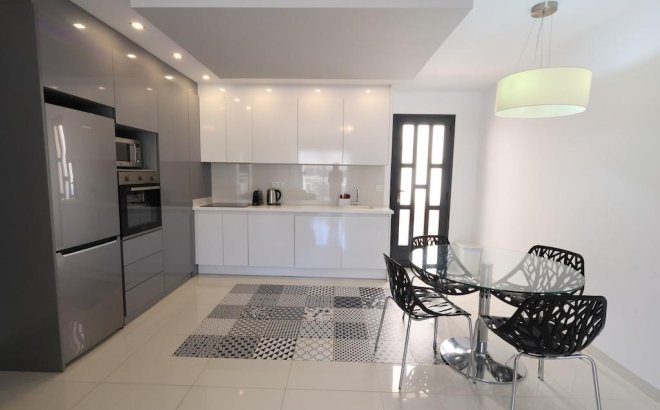 Resale - Apartment -
Pilar de la Horadada - Costa Blanca