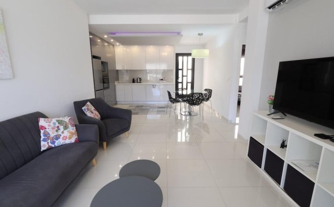 Resale - Apartment -
Pilar de la Horadada - Costa Blanca