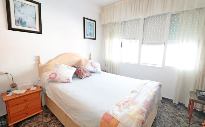 Resale - Quad House -
Torrevieja - Torretas