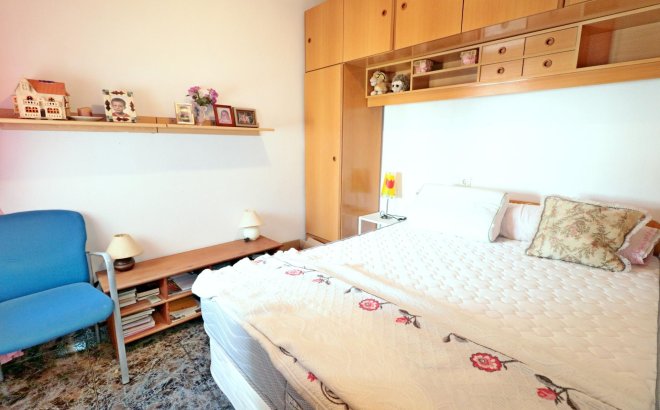 Resale - Quad House -
Torrevieja - Torretas