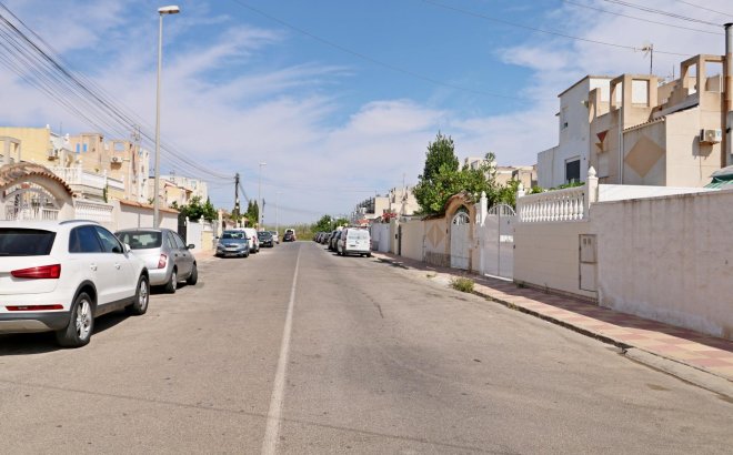 Resale - Quad House -
Torrevieja - Torretas