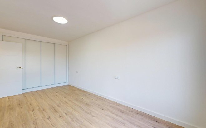 Resale - Bungalow -
Orihuela Costa - Villamartín
