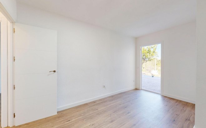 Resale - Bungalow -
Orihuela Costa - Villamartín