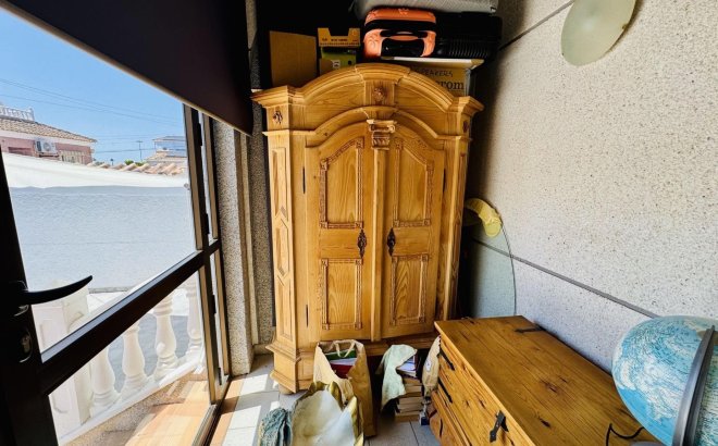 Resale - Villa -
Torrevieja - La Siesta - El Salado - Torreta
