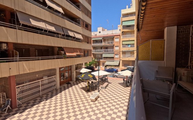 Resale - Apartment -
Torrevieja - Acequion
