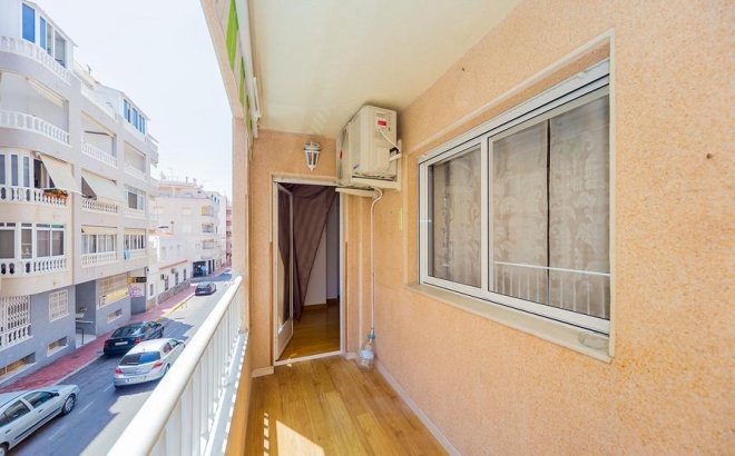 Resale - Apartment -
Torrevieja - Playa del Cura