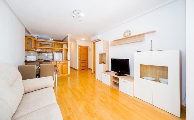 Resale - Apartment -
Torrevieja - Playa del Cura